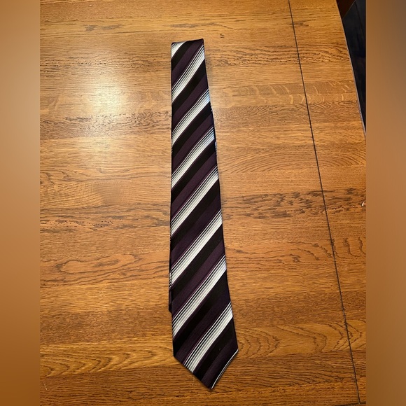 JZ Richard’s Men’s Tie - Picture 3 of 6